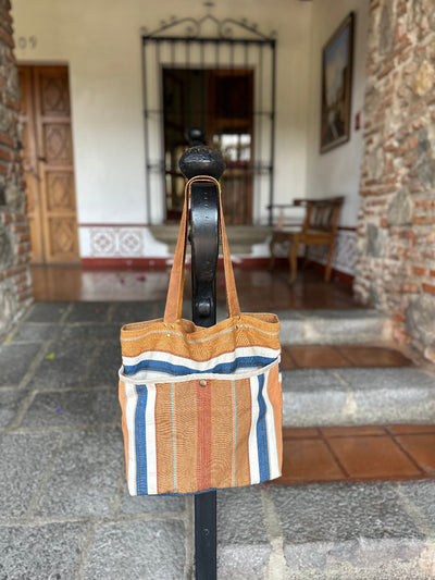 Antigua Mercado Textile Tote - Arena y Mar